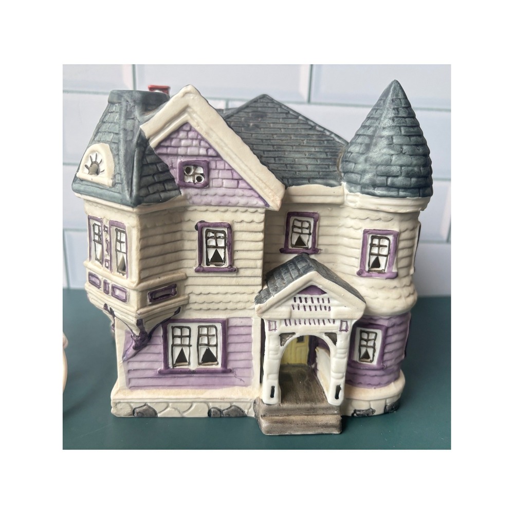 Vintage 1989 Lady Rose Yuletide Ceramic Victorian Christmas Village Lighted